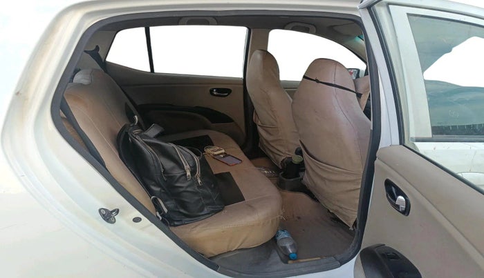 2012 Hyundai i10 MAGNA 1.2, CNG, Manual, 1,29,440 km, interior