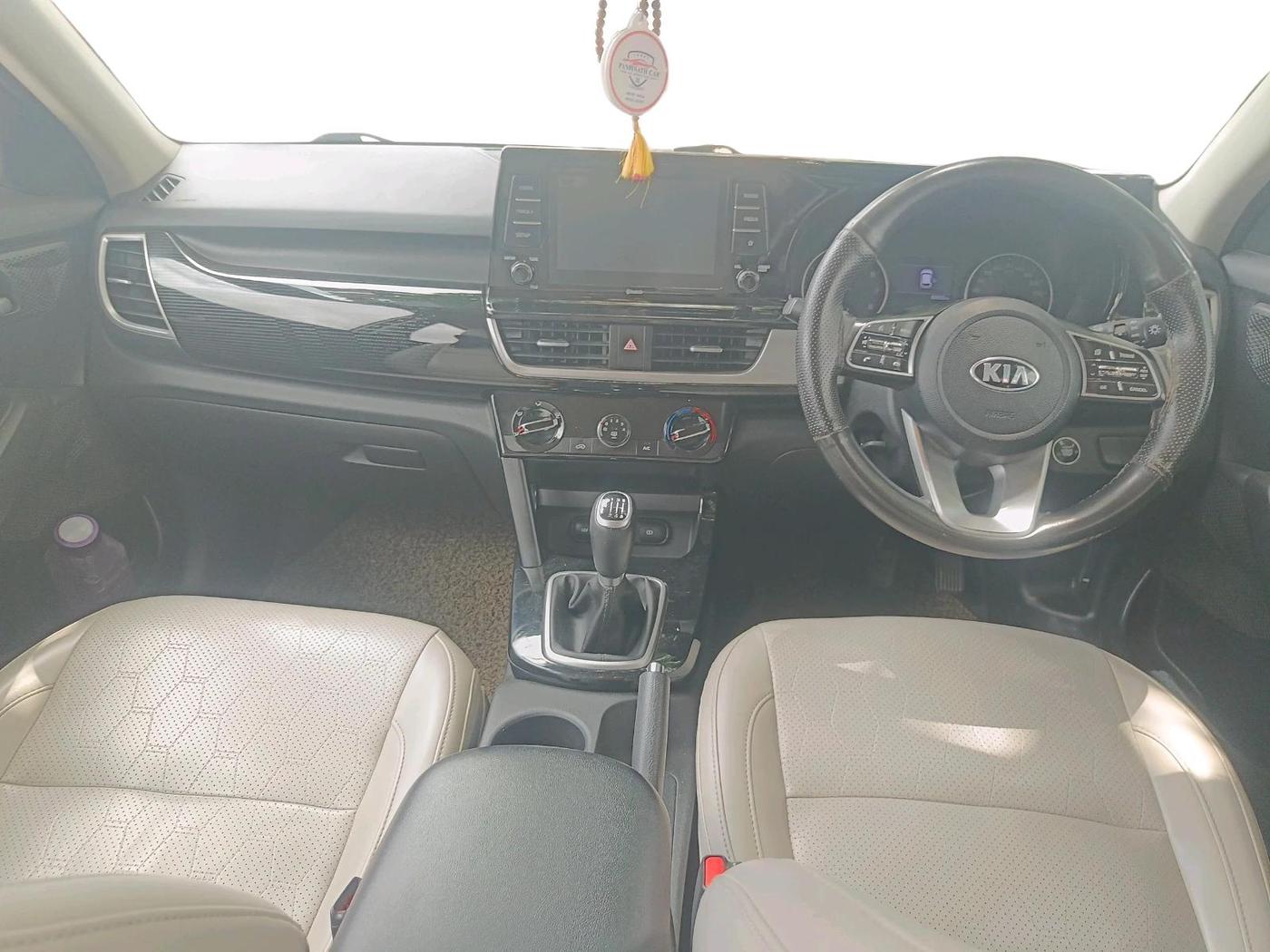 2020 KIA SELTOS HTK PLUS 1.5, Petrol, Manual, 68,826 km, interior