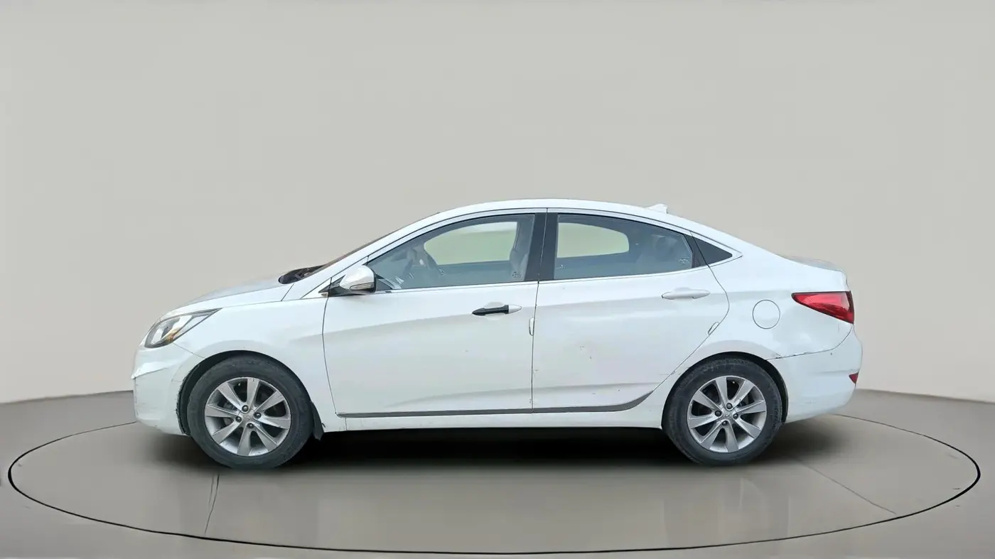 2013 Hyundai Verna FLUIDIC 1.6 CRDI SX, Diesel, Manual, 1,88,261 km, exterior