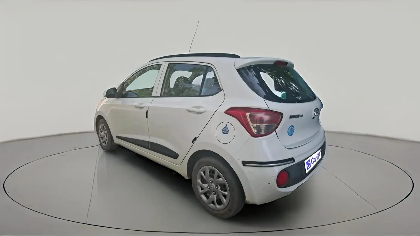 2018 Hyundai Grand i10 SPORTZ 1.2 KAPPA VTVT, Petrol, Manual, 15,862 km, exterior