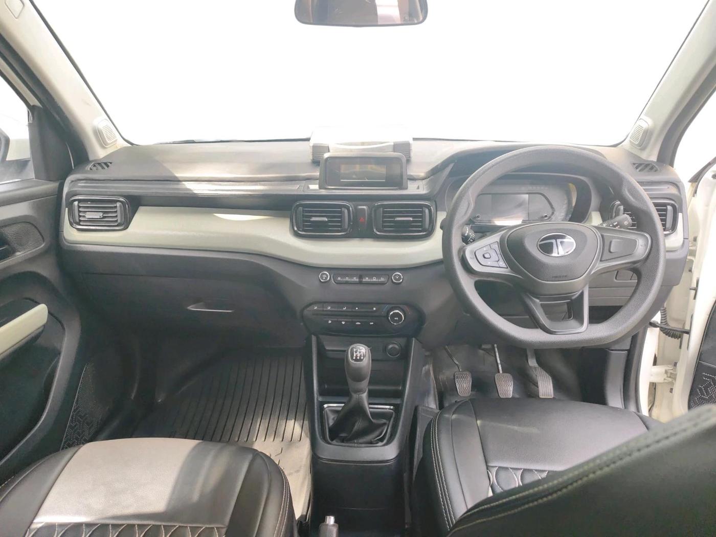 2024 Tata PUNCH ADVENTURE MT CNG , CNG, Manual, 1,53,720 km, interior