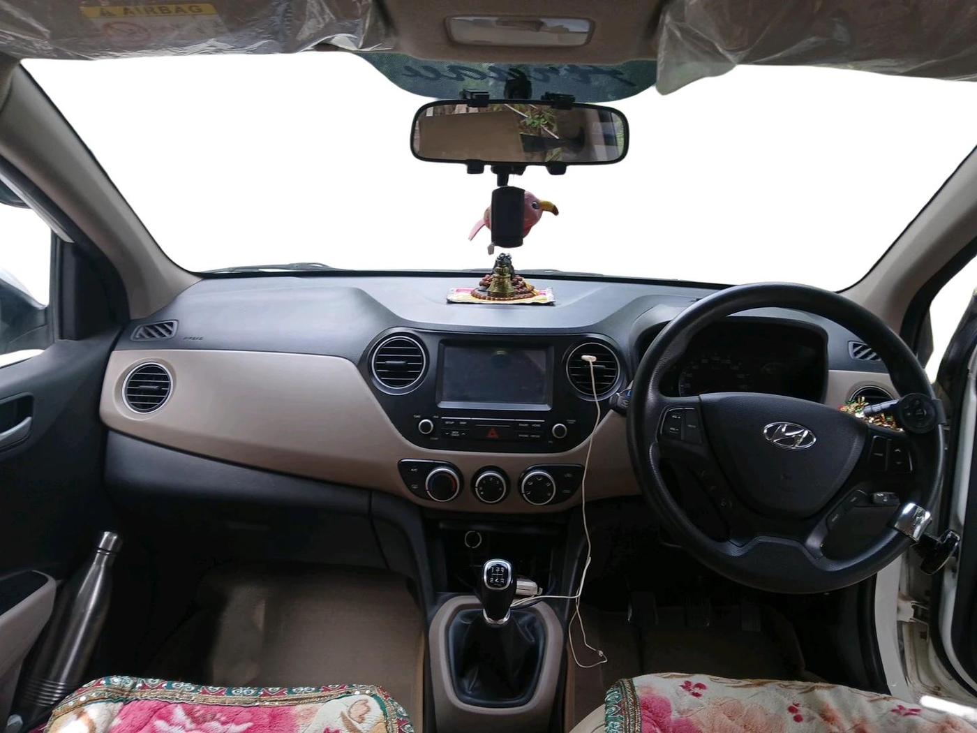 2018 Hyundai Xcent SX 1.2, CNG, Manual, 83,830 km, interior