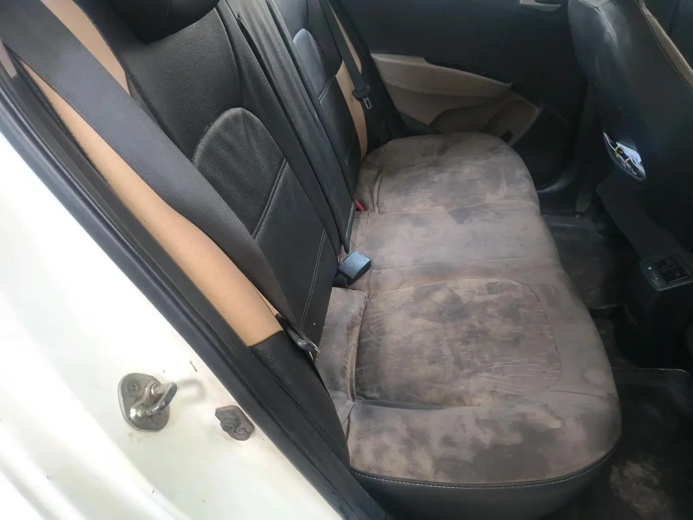 2014 Hyundai Xcent SX 1.2 (O), CNG, Manual, 1,31,550 km, interior