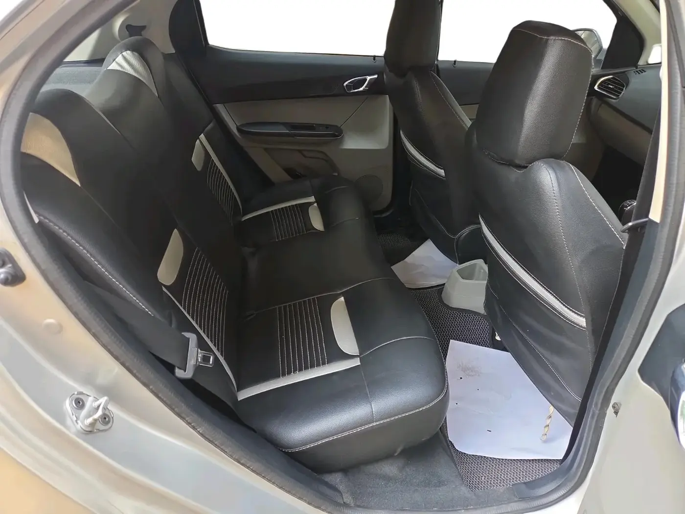 2017 Tata Tiago XZ PETROL, Petrol, Manual, 96,562 km, interior