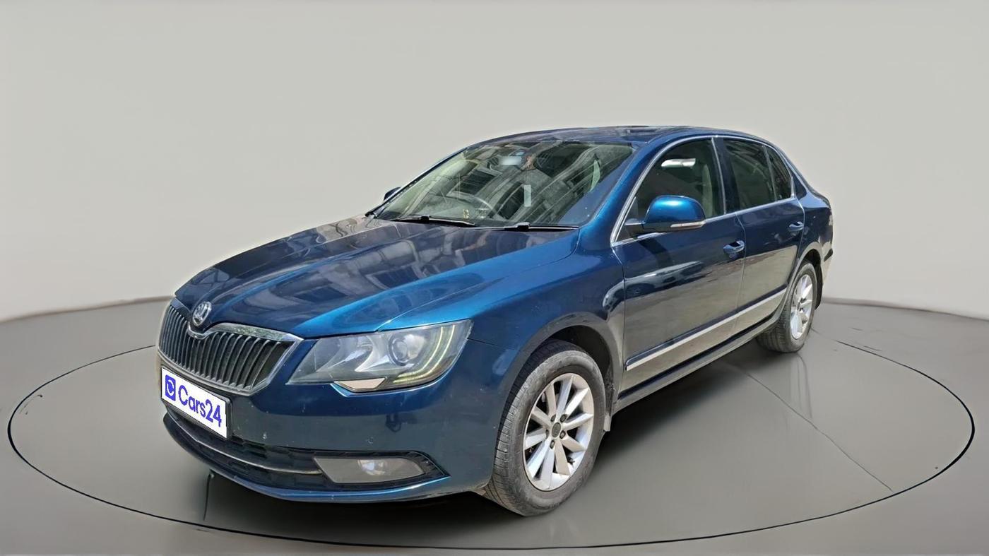 2014 Skoda Superb ELEGANCE 2.0 TDI CR AT, Diesel, Automatic, 1,05,317 km, exterior