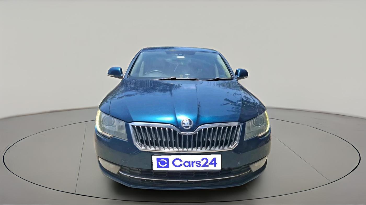 2014 Skoda Superb ELEGANCE 2.0 TDI CR AT, Diesel, Automatic, 1,05,317 km, exterior