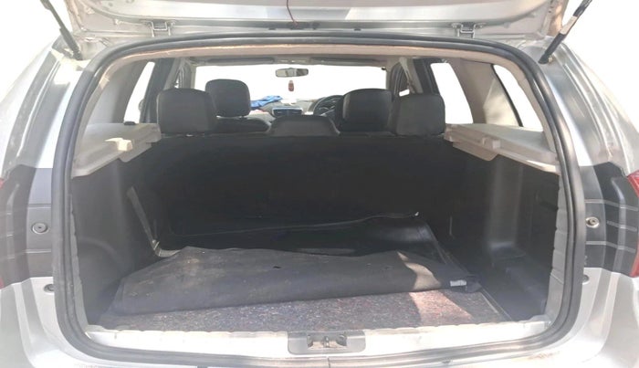 2016 Nissan Terrano XV D PREMIUM AMT, Diesel, Automatic, 1,20,234 km, exterior