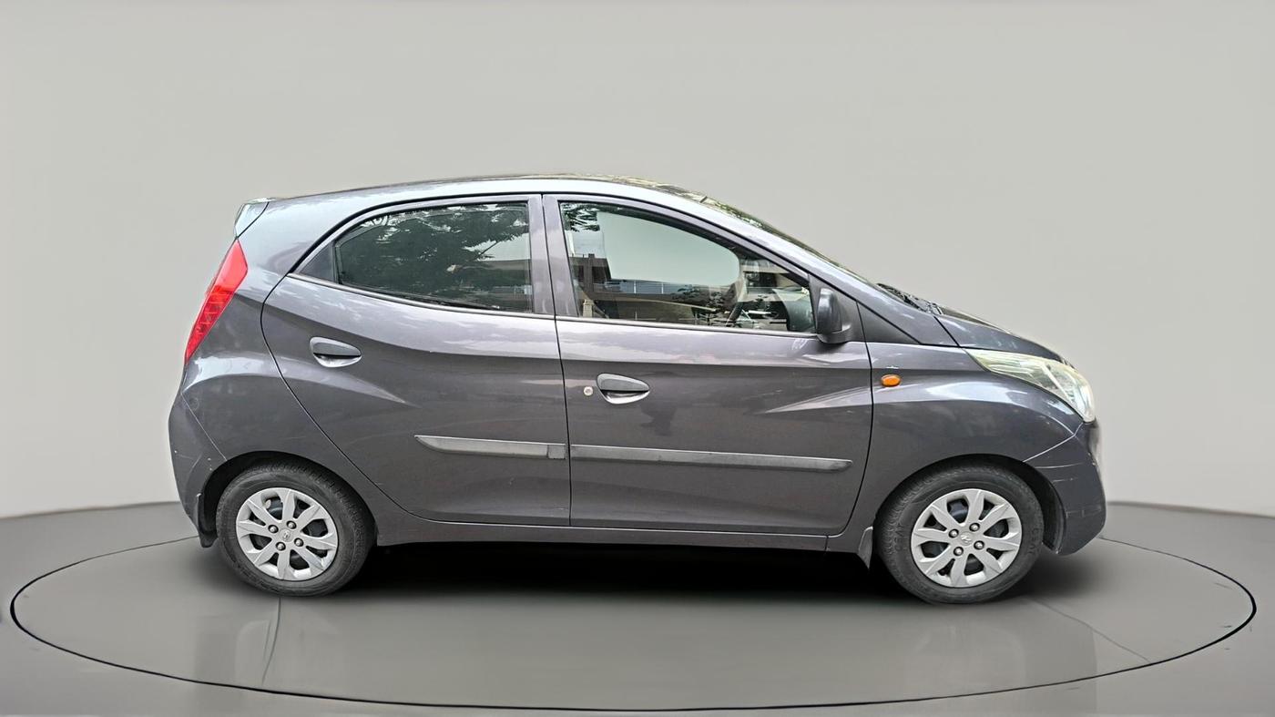 2018 Hyundai Eon ERA +, CNG, Manual, 92,380 km, exterior