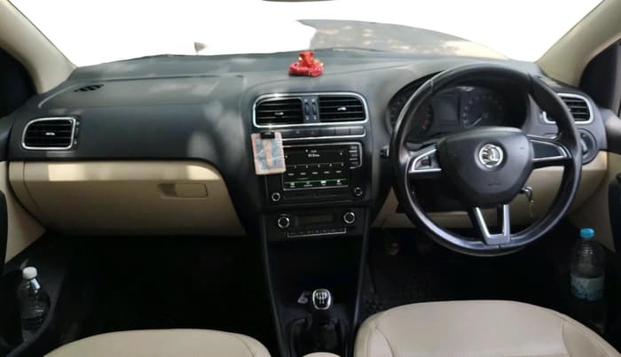2017 Skoda Rapid STYLE 1.5 TDI, Diesel, Manual, 1,29,019 km, interior
