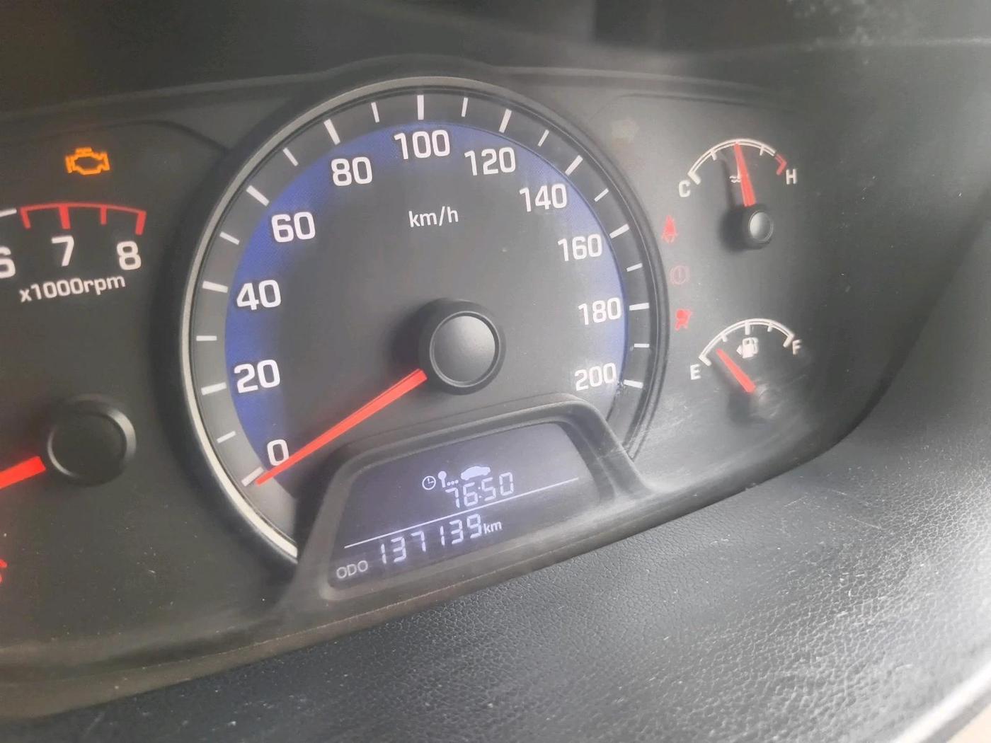 2019 Hyundai Xcent S 1.2, CNG, Manual, 1,37,139 km, interior