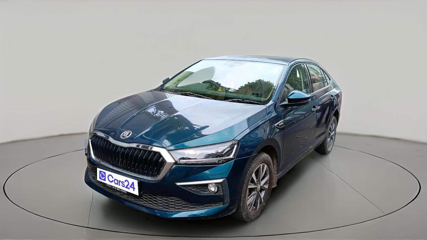 2023 Skoda SLAVIA STYLE 1.0L TSI MT, Petrol, Manual, 7,428 km, exterior