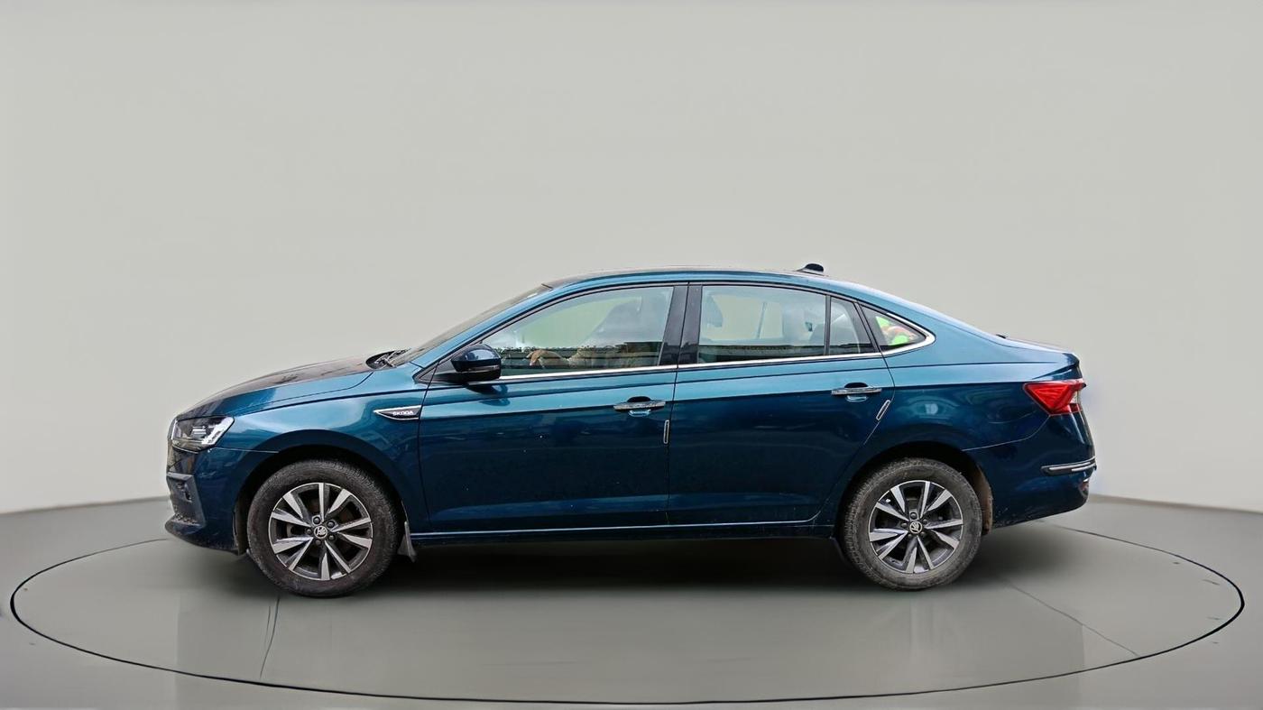 2023 Skoda SLAVIA STYLE 1.0L TSI MT, Petrol, Manual, 7,428 km, exterior