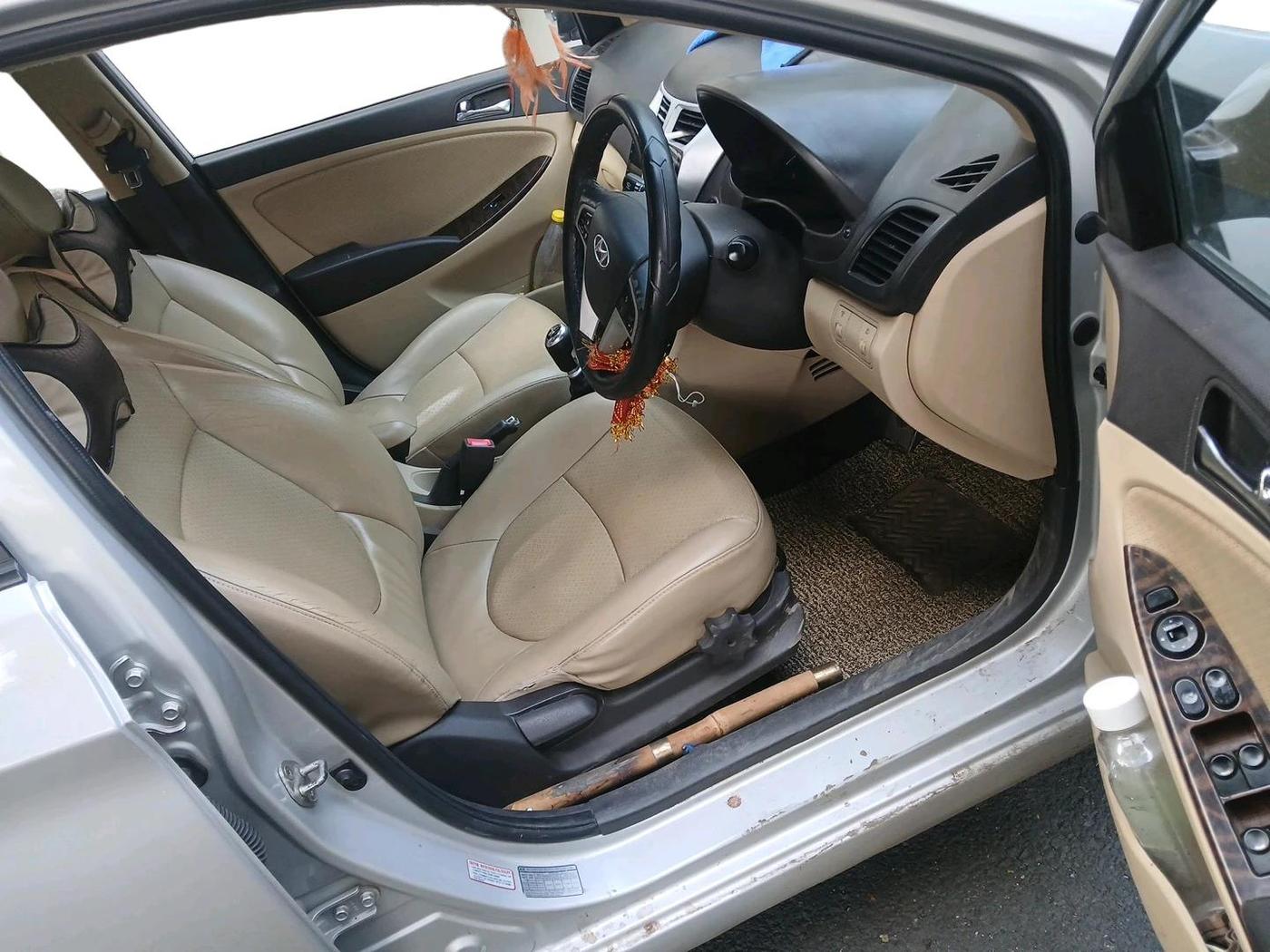 2014 Hyundai Verna FLUIDIC 1.6 CRDI SX OPT, Diesel, Manual, 1,04,254 km, interior