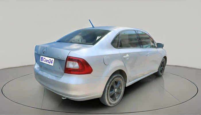 2014 Skoda Rapid ELEGANCE 1.6 TDI CR MT, Diesel, Manual, 85,936 km, exterior