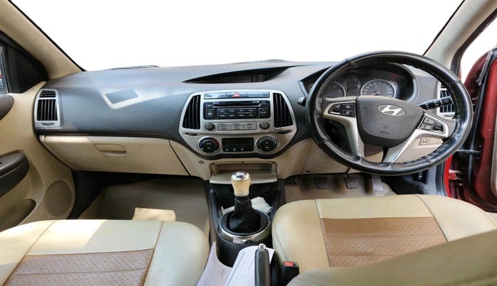 2013 Hyundai i20 SPORTZ 1.4 CRDI, Diesel, Manual, 1,09,369 km, interior