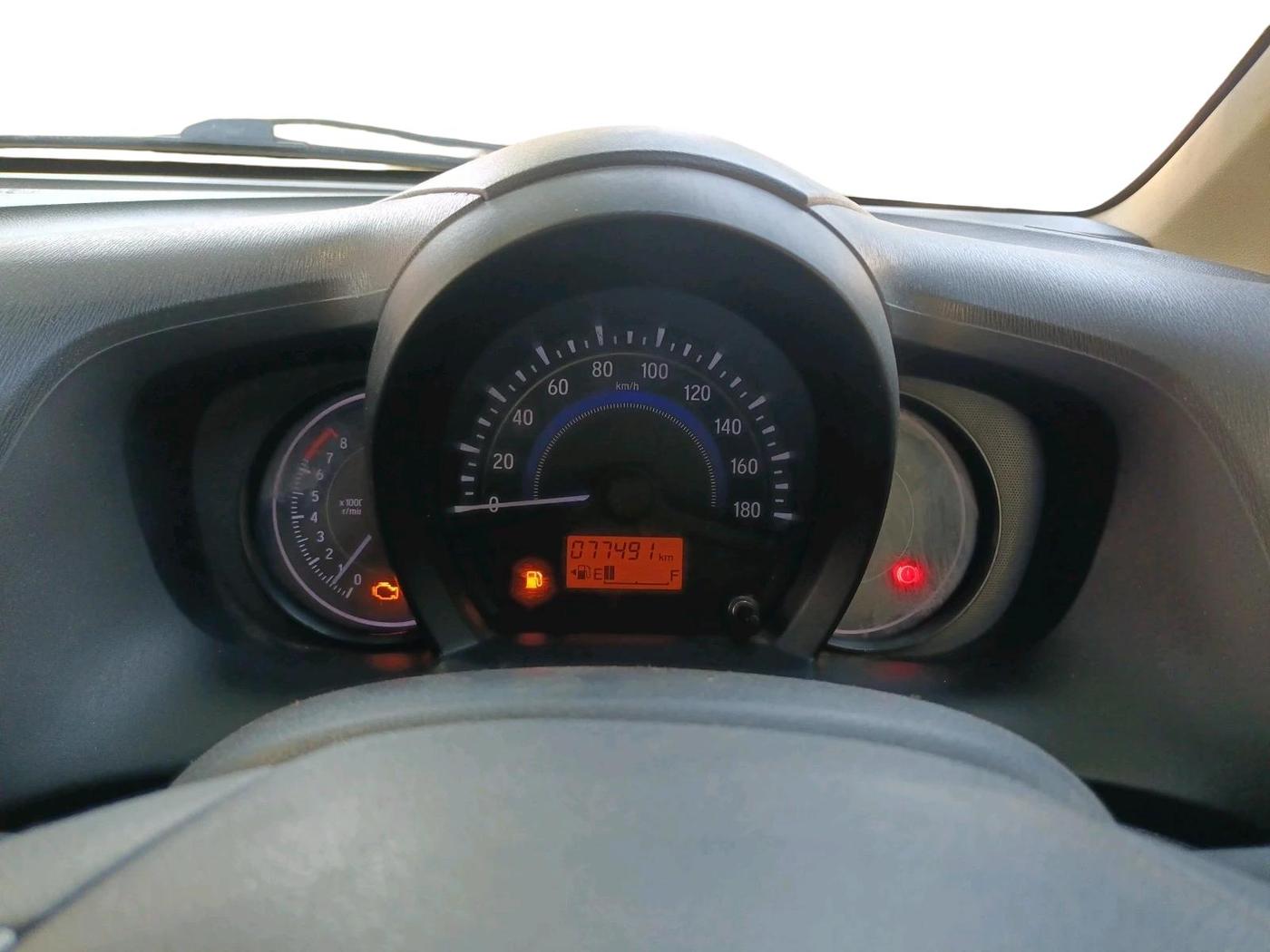 2015 Honda Amaze 1.2L I-VTEC S, CNG, Manual, 77,491 km, interior