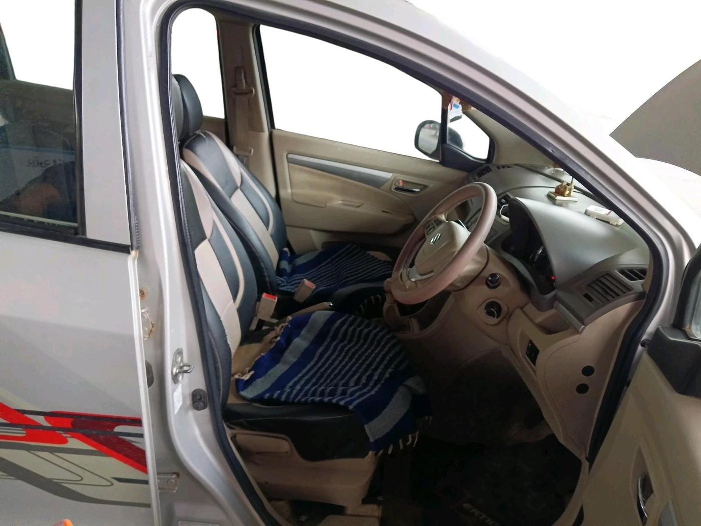 2017 Maruti Ertiga VDI SHVS, Diesel, Manual, 89,684 km, interior