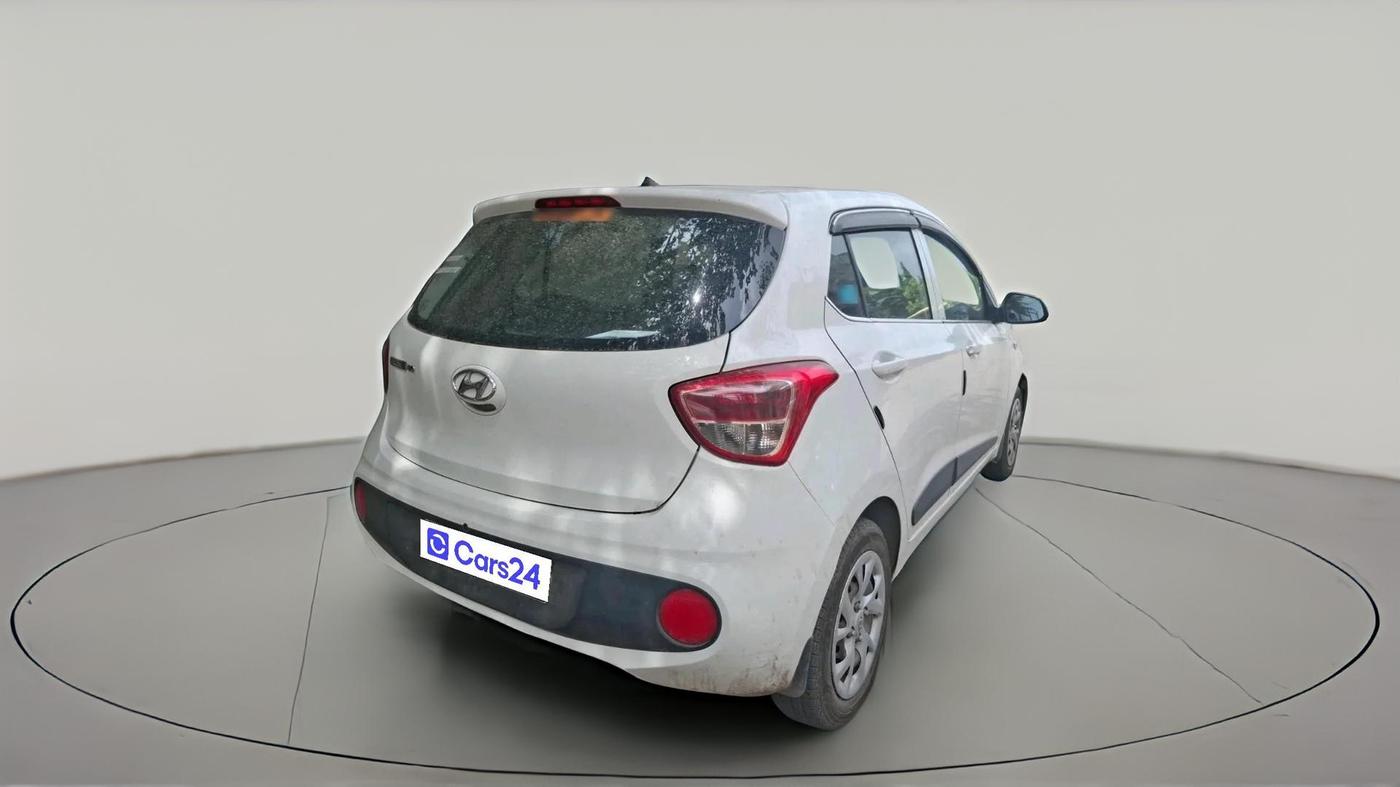2018 Hyundai Grand i10 MAGNA 1.2 KAPPA VTVT, Petrol, Manual, 1,19,907 km, exterior