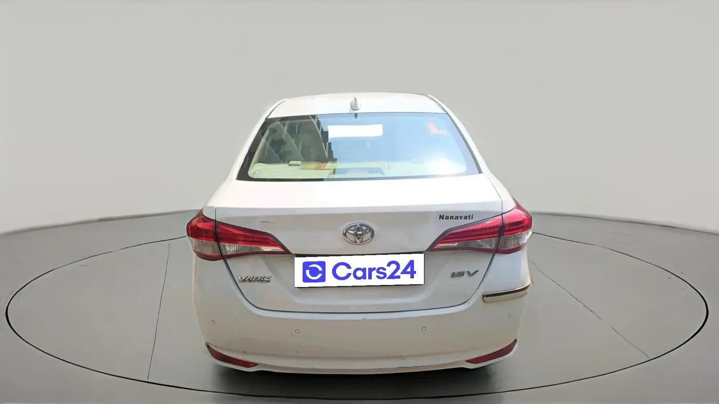 2018 Toyota YARIS V CVT, Petrol, Automatic, 93,152 km, exterior