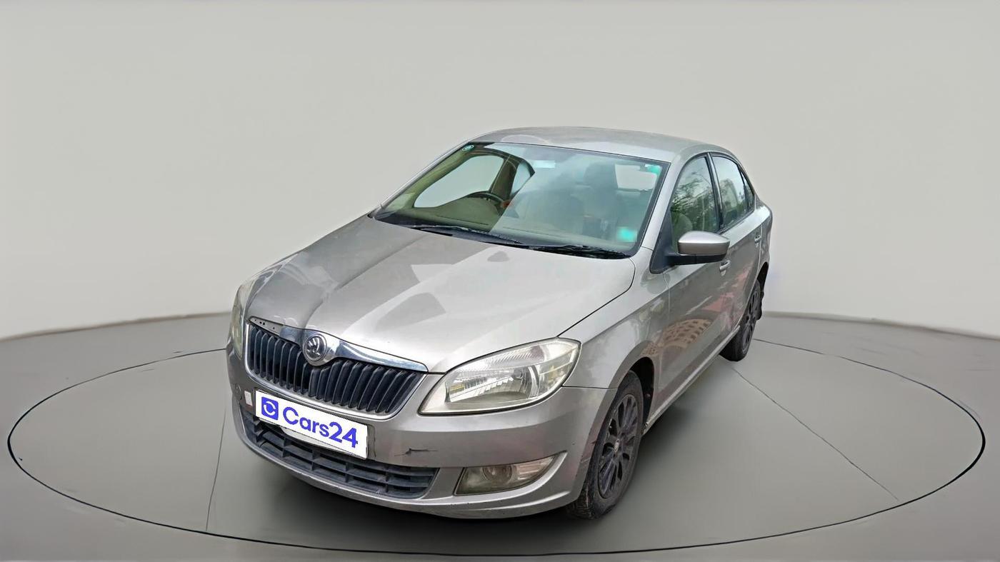2015 Skoda Rapid AMBITION 1.5 TDI AT, Diesel, Automatic, 1,58,593 km, exterior