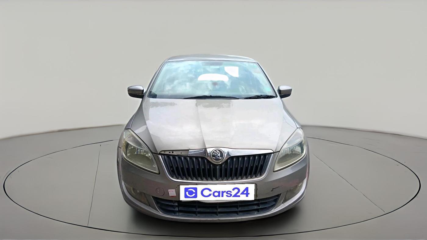2015 Skoda Rapid AMBITION 1.5 TDI AT, Diesel, Automatic, 1,58,593 km, exterior