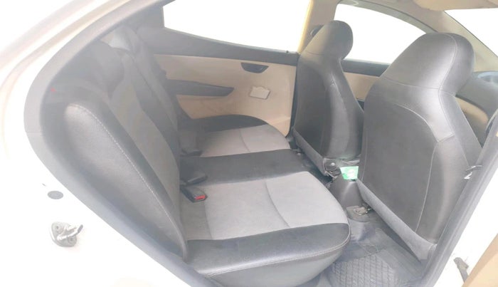 2014 Hyundai Eon MAGNA +, Petrol, Manual, 32,411 km, interior