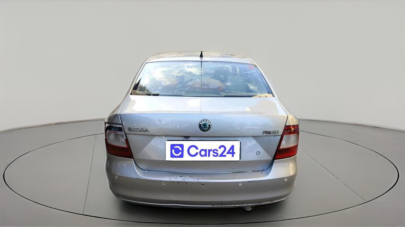 2012 Skoda Rapid AMBITION 1.6 TDI CR MT, Diesel, Manual, 1,48,859 km, exterior