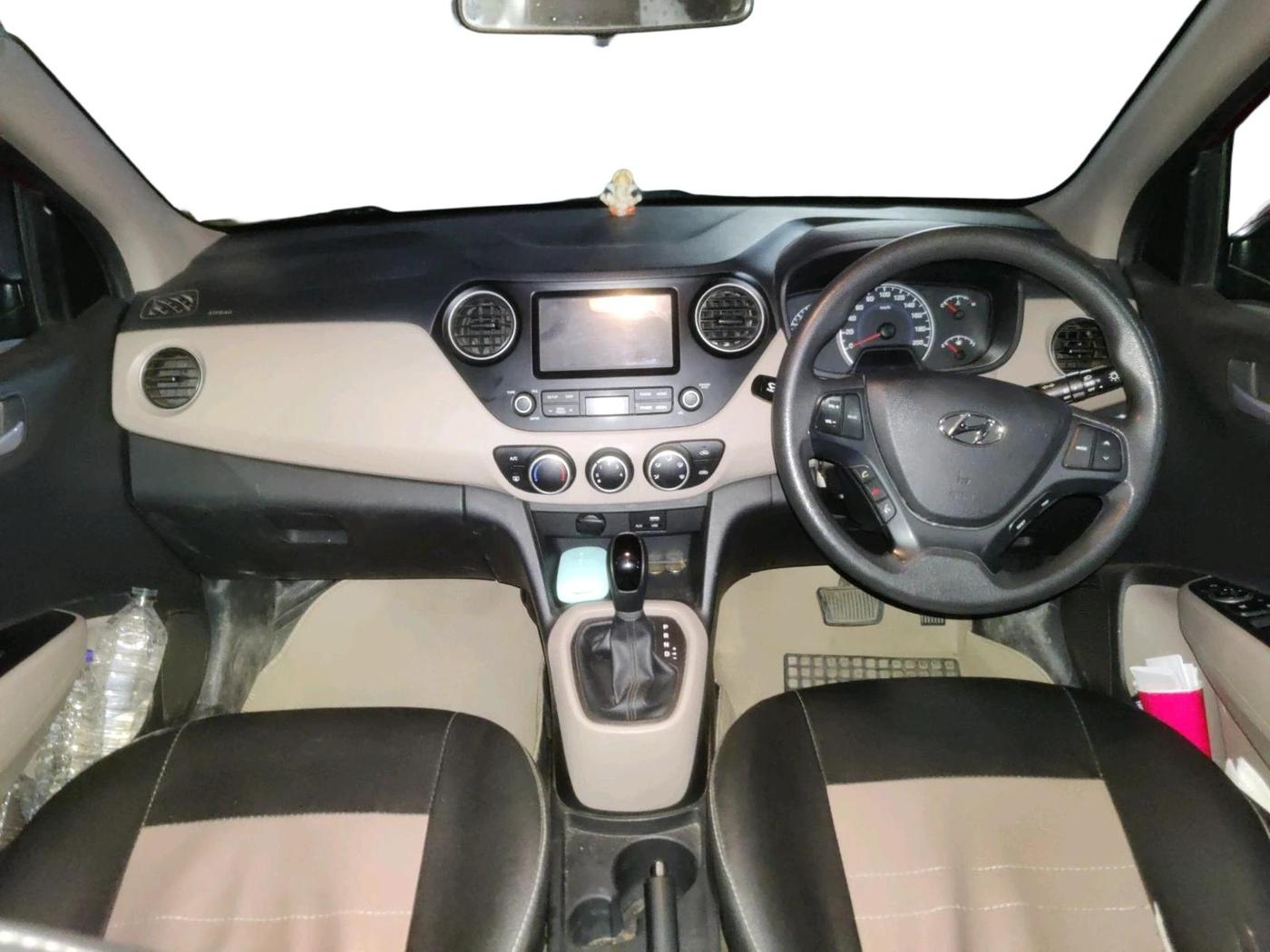 2017 Hyundai Grand i10 SPORTZ (O) AT 1.2 KAPPA VTVT, Petrol, Automatic, 73,532 km, interior