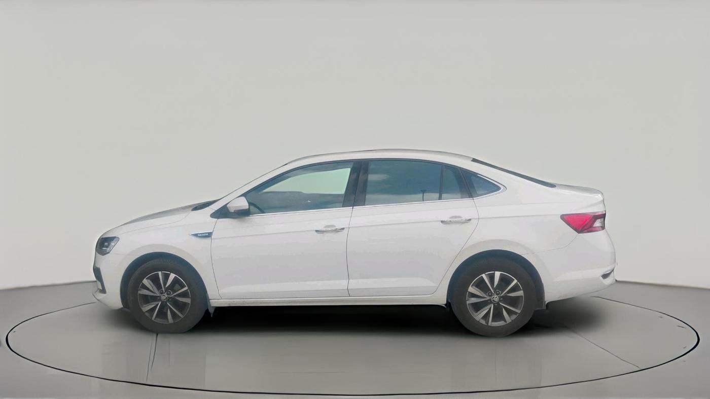 2022 Skoda SLAVIA STYLE 1.0L TSI AT, Petrol, Automatic, 27,901 km, exterior