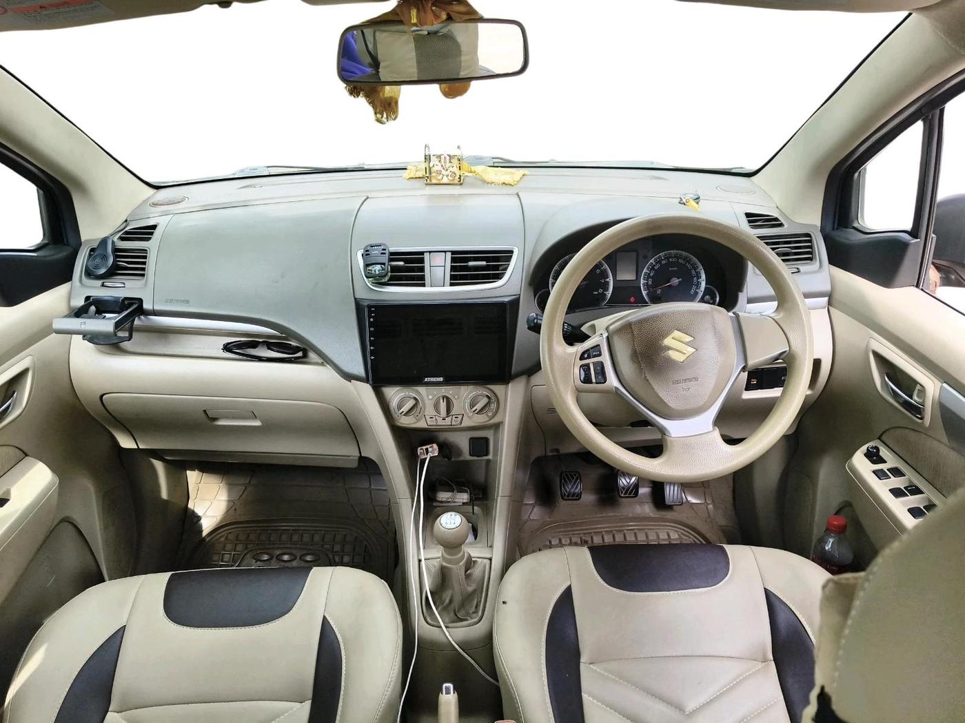 2013 Maruti Ertiga ZXI, Petrol, Manual, 1,10,567 km, interior