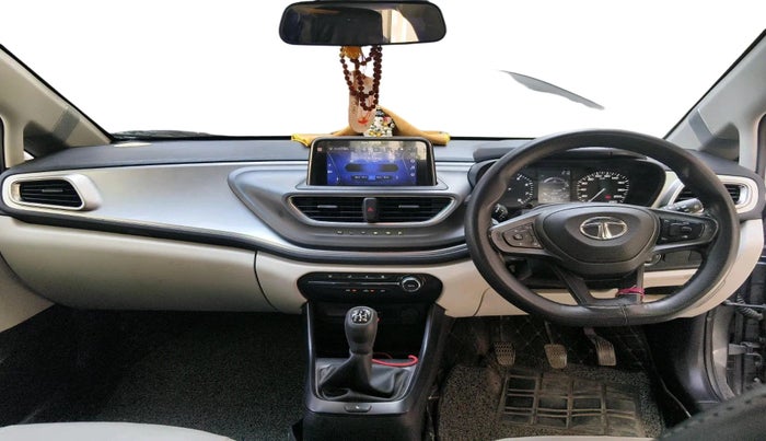 2022 Tata ALTROZ XT PETROL, Petrol, Manual, 33,548 km, interior