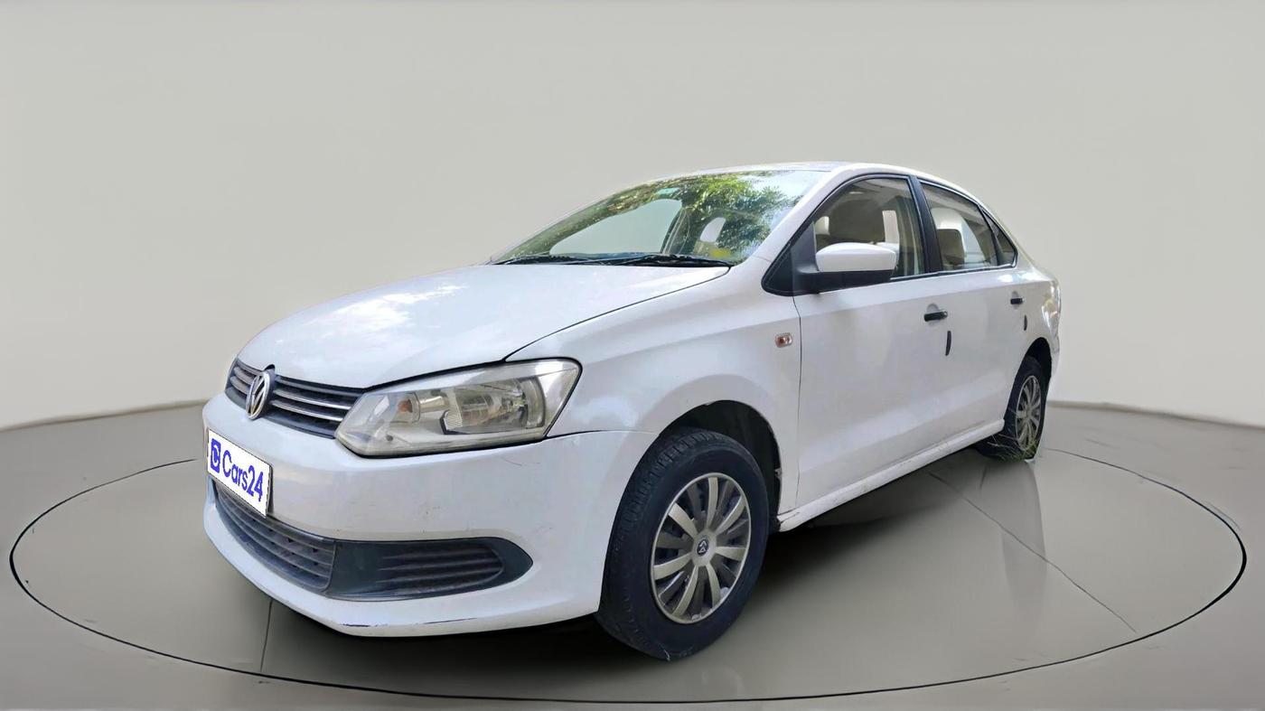 2011 Volkswagen Vento TRENDLINE 1.6, Petrol, Manual, 1,08,977 km, exterior