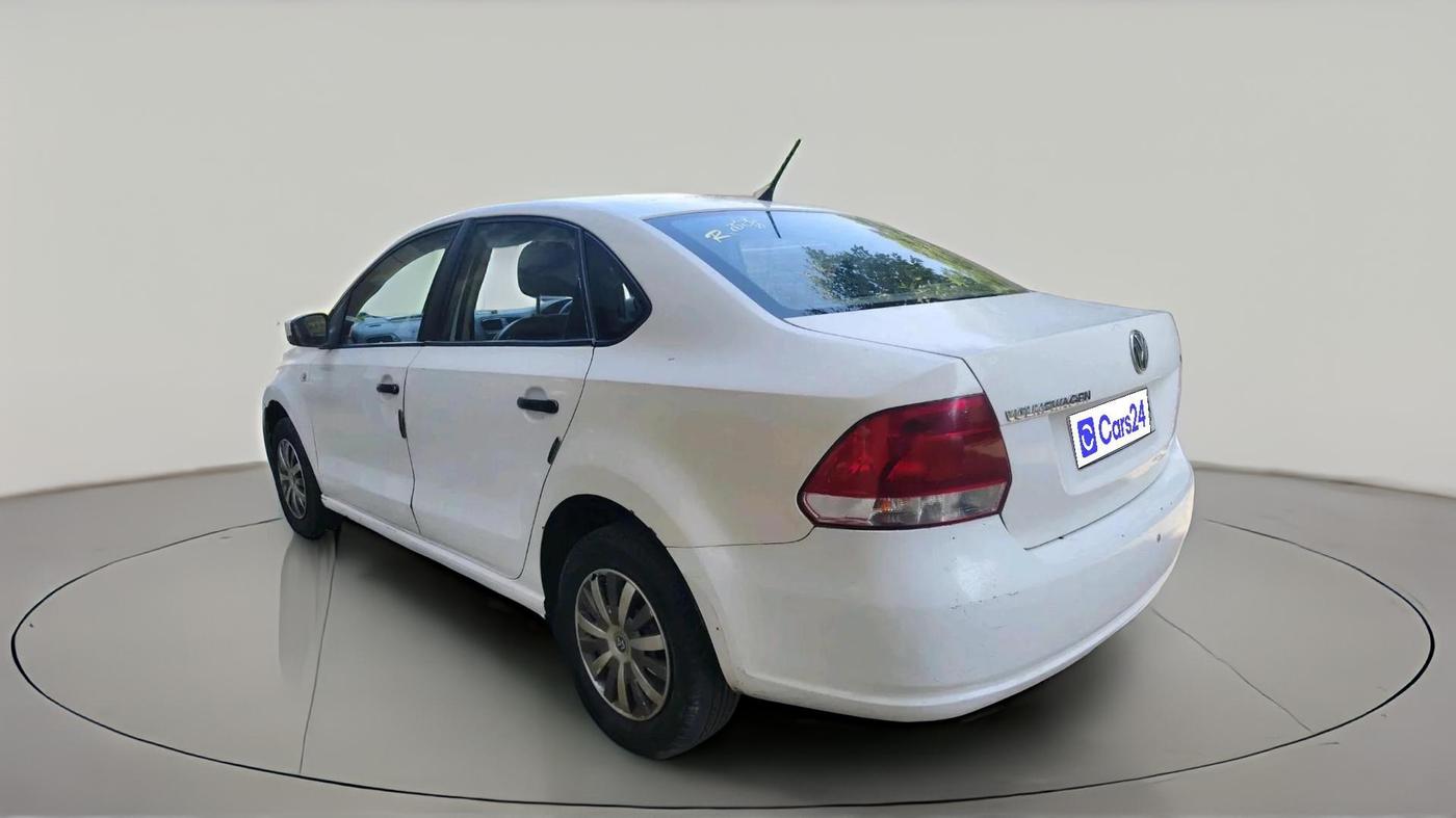 2011 Volkswagen Vento TRENDLINE 1.6, Petrol, Manual, 1,08,977 km, exterior