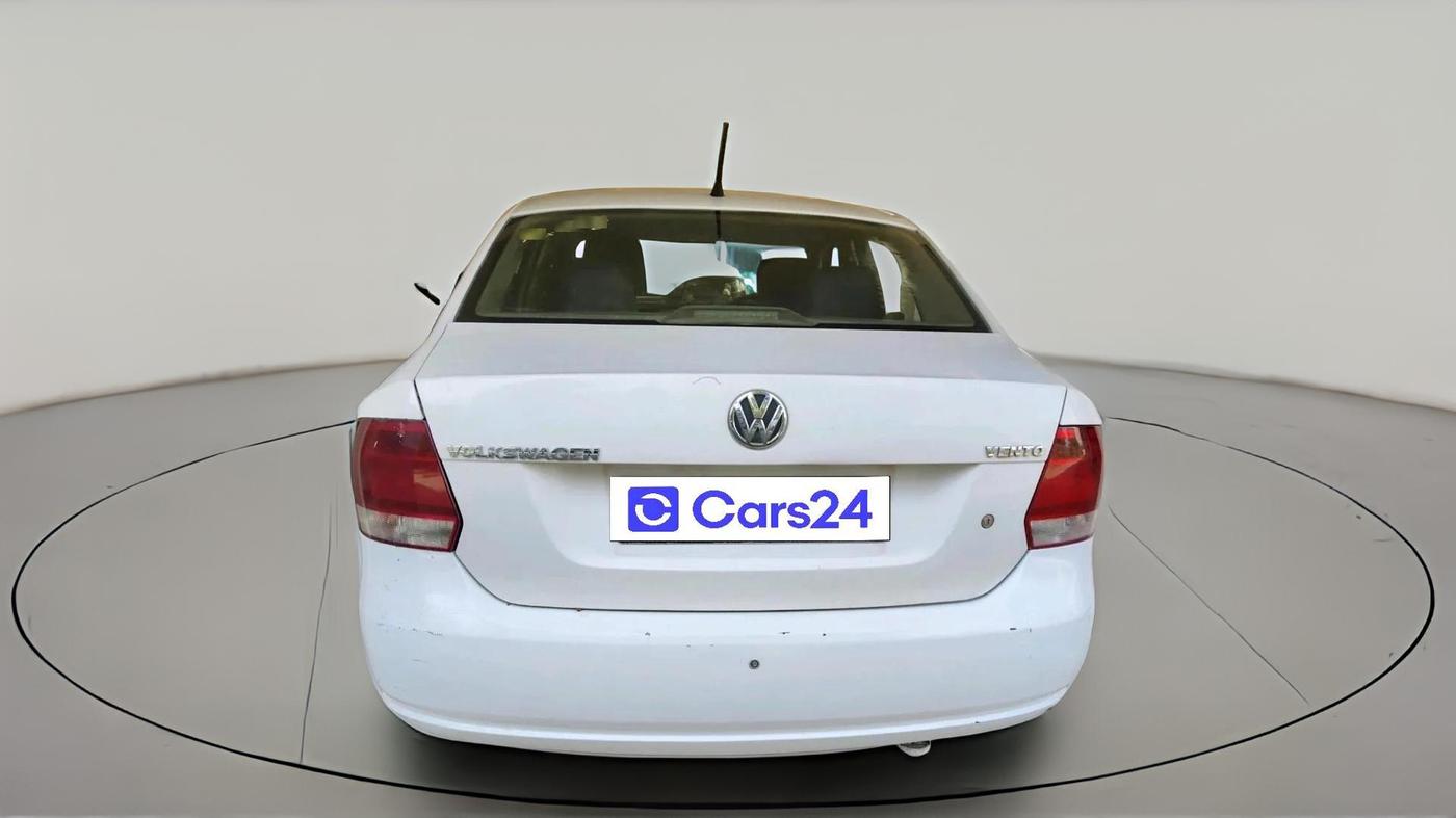 2011 Volkswagen Vento TRENDLINE 1.6, Petrol, Manual, 1,08,977 km, exterior