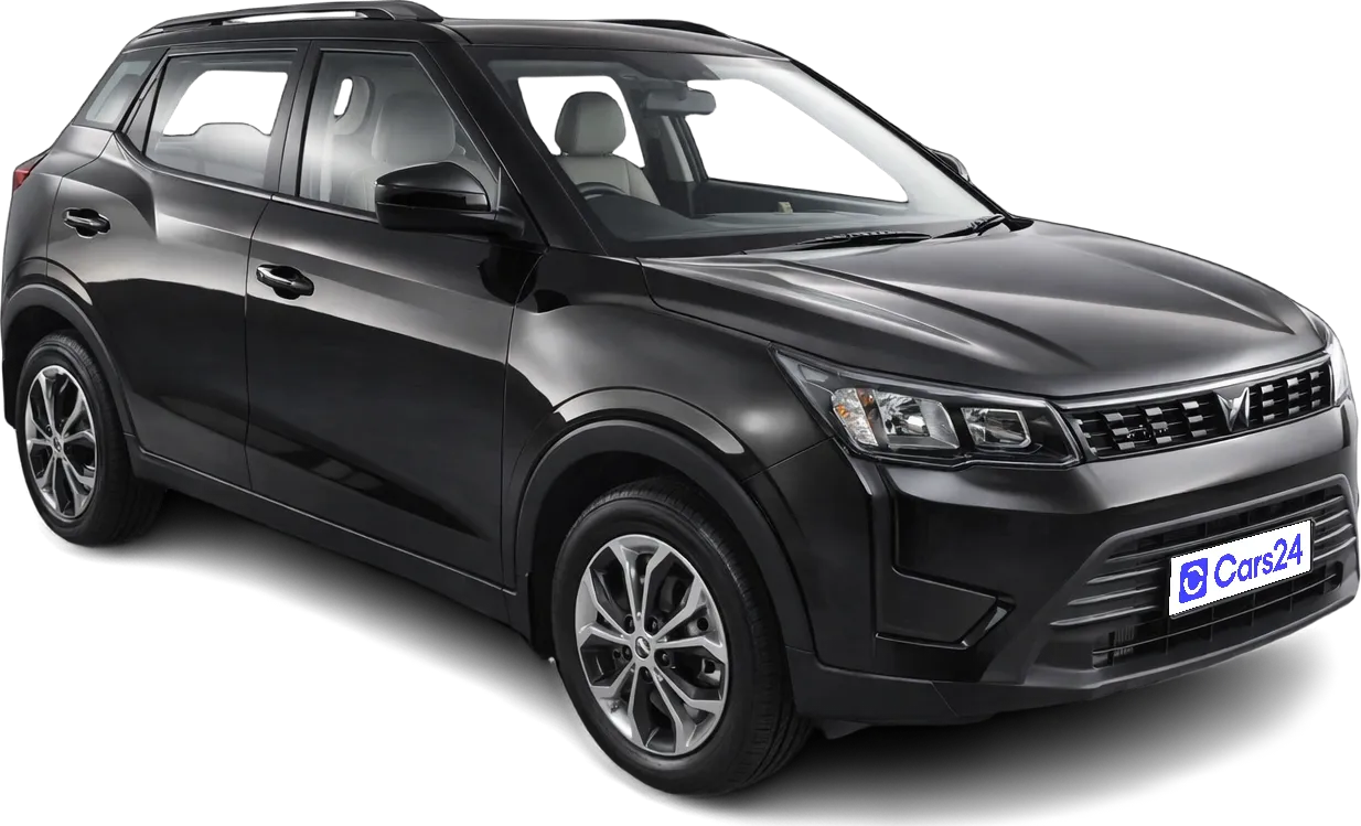 2024 Mahindra XUV300 - SUV - Petrol - Manual - ₹7.20 lakh