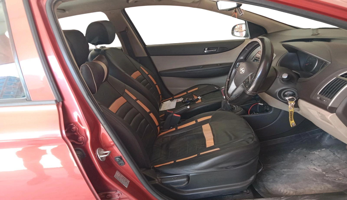 2014 Hyundai i20 SPORTZ 1.2, Petrol, Manual, 1,45,840 km, interior