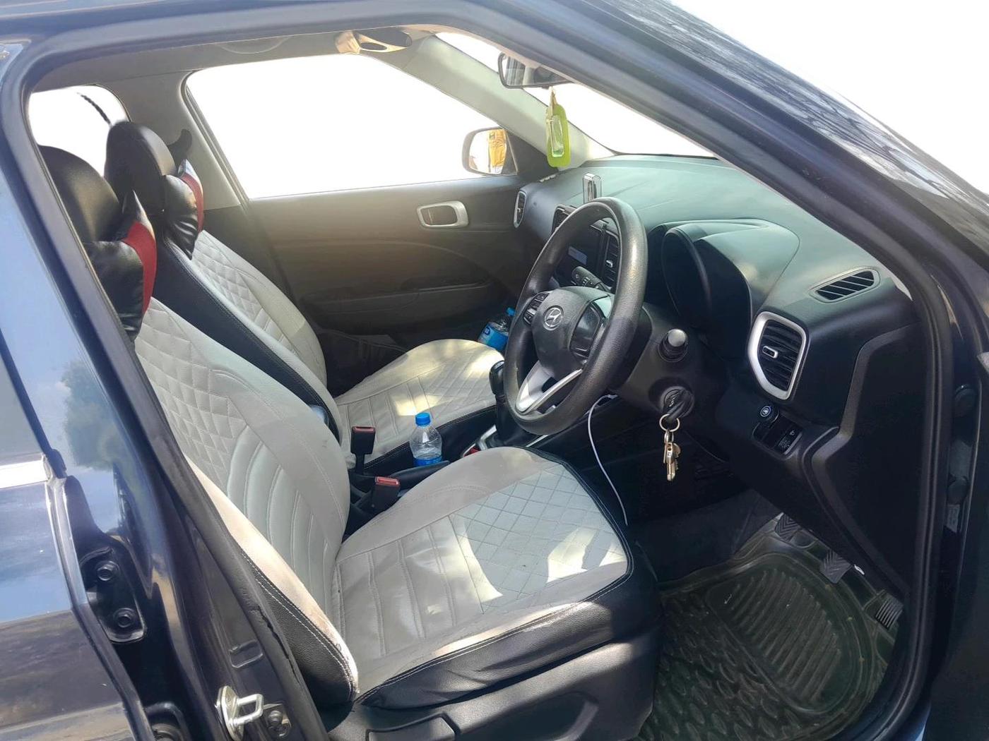 2020 Hyundai VENUE S 1.2, CNG, Manual, 72,293 km, interior