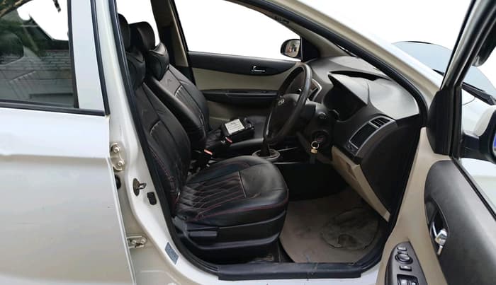 2013 Hyundai i20 MAGNA (O) 1.4 CRDI, Diesel, Manual, 93,729 km, interior