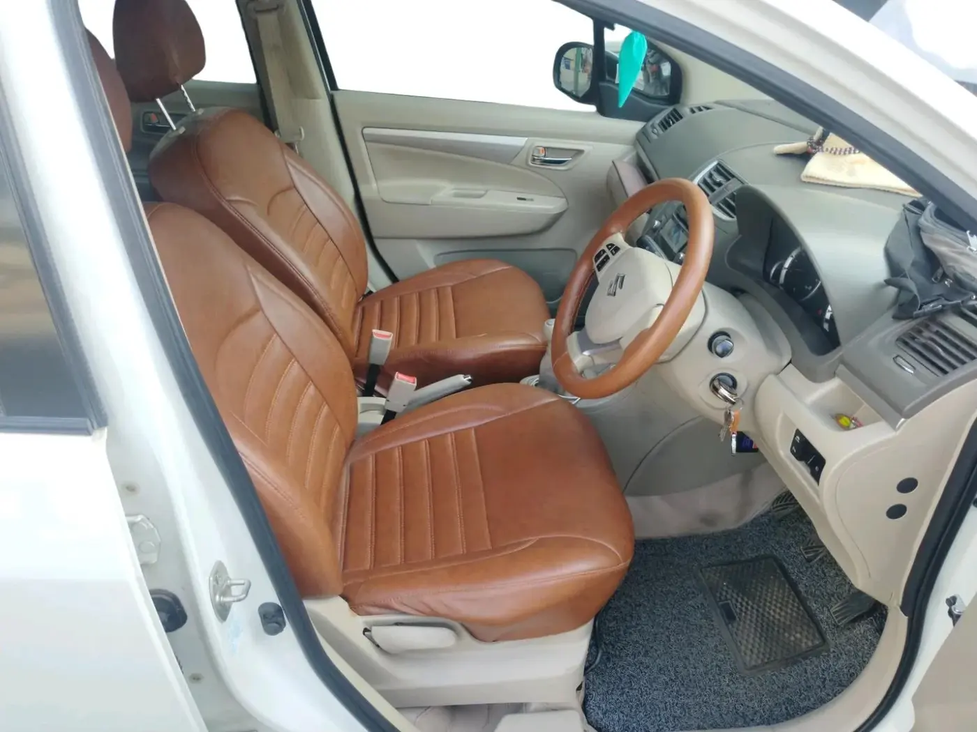 2017 Maruti Ertiga VXI, Petrol, Manual, 93,141 km, interior