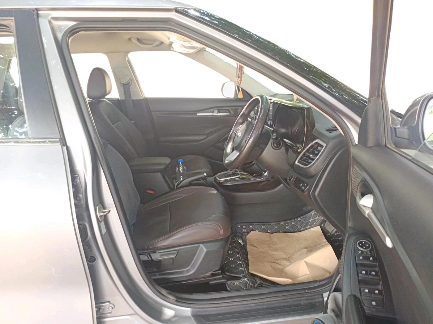 2020 KIA SELTOS HTK PLUS AT 1.5 DIESEL, Diesel, Automatic, 1,07,863 km, interior