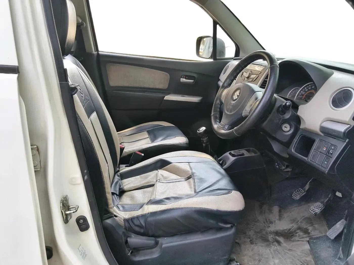 2013 Maruti Wagon R 1.0 VXI, Petrol, Manual, 51,748 km, interior