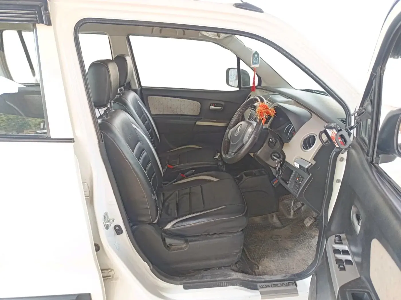 2015 Maruti Wagon R 1.0 VXI, Petrol, Manual, 50,930 km, interior
