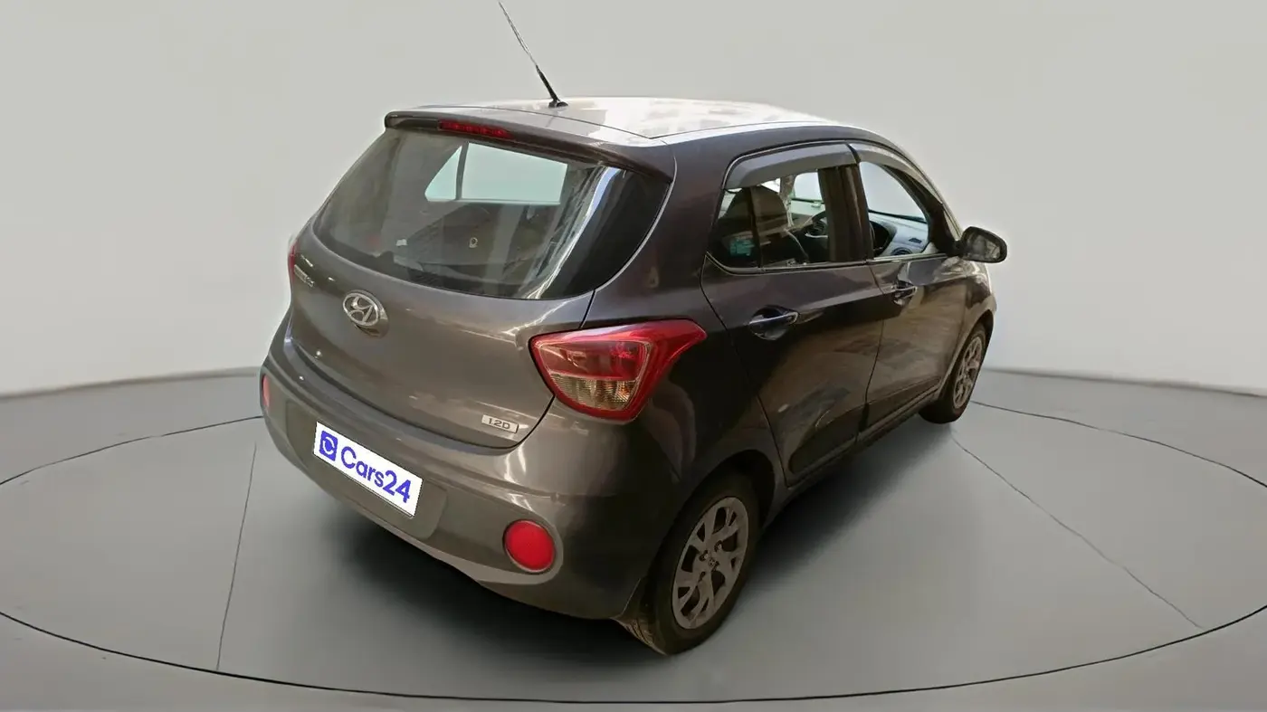 2017 Hyundai Grand i10 MAGNA U2 1.2 CRDI, Diesel, Manual, 1,03,147 km, exterior