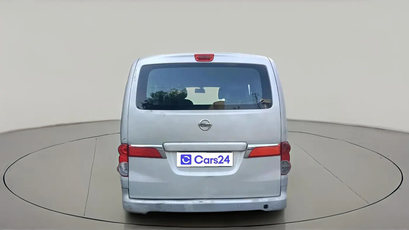 2013 Nissan Evalia XE, Diesel, Manual, 2,89,889 km, exterior