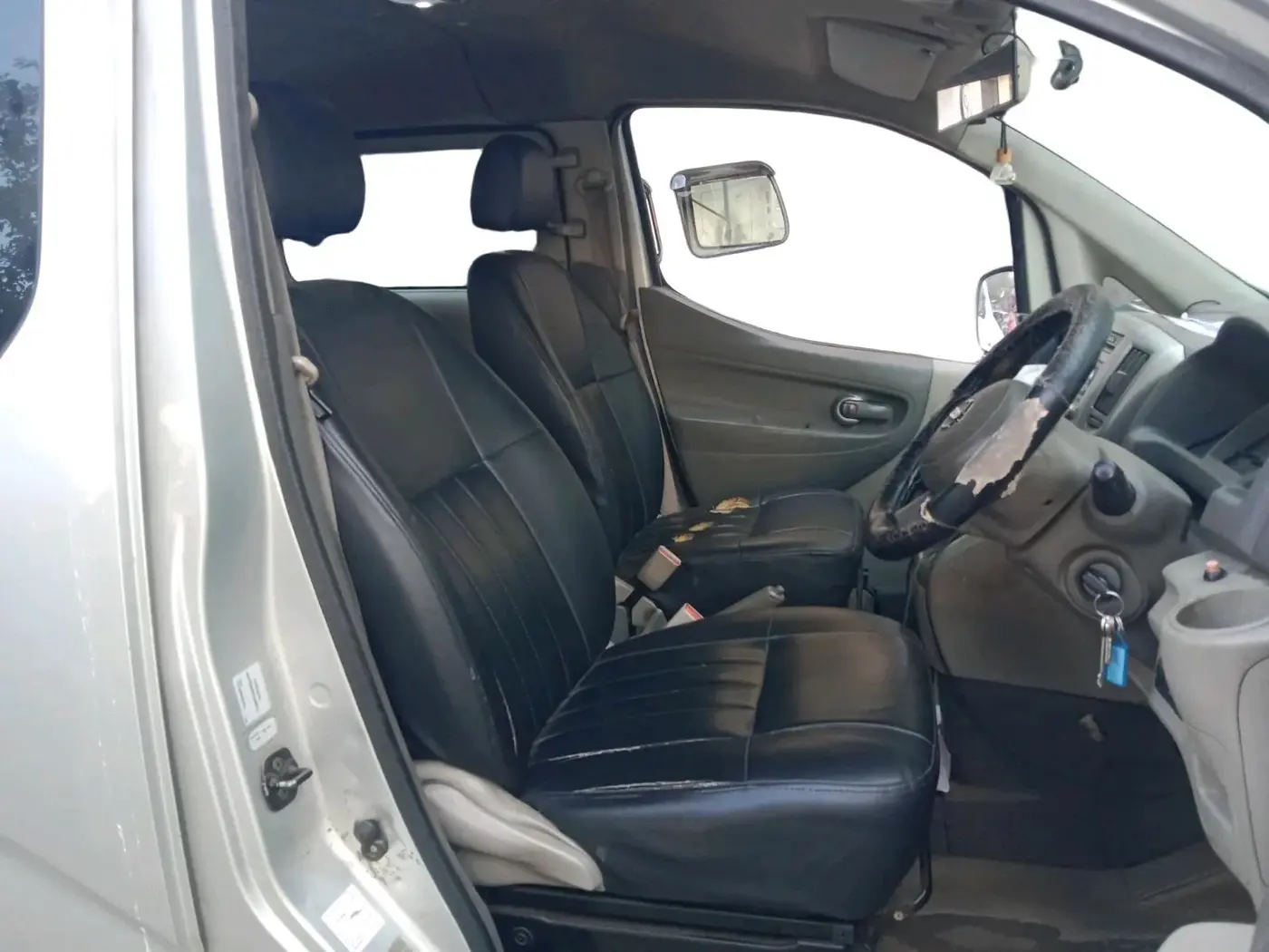 2013 Nissan Evalia XE, Diesel, Manual, 2,89,889 km, interior