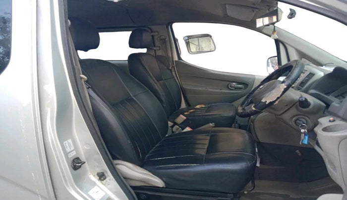 2013 Nissan Evalia XE, Diesel, Manual, 2,89,889 km, interior