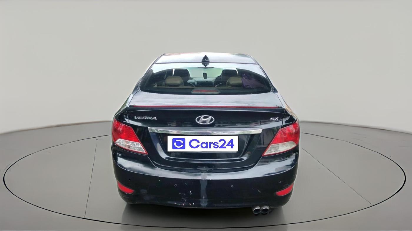 2014 Hyundai Verna FLUIDIC 1.6 CRDI SX, Diesel, Manual, 1,27,157 km, exterior