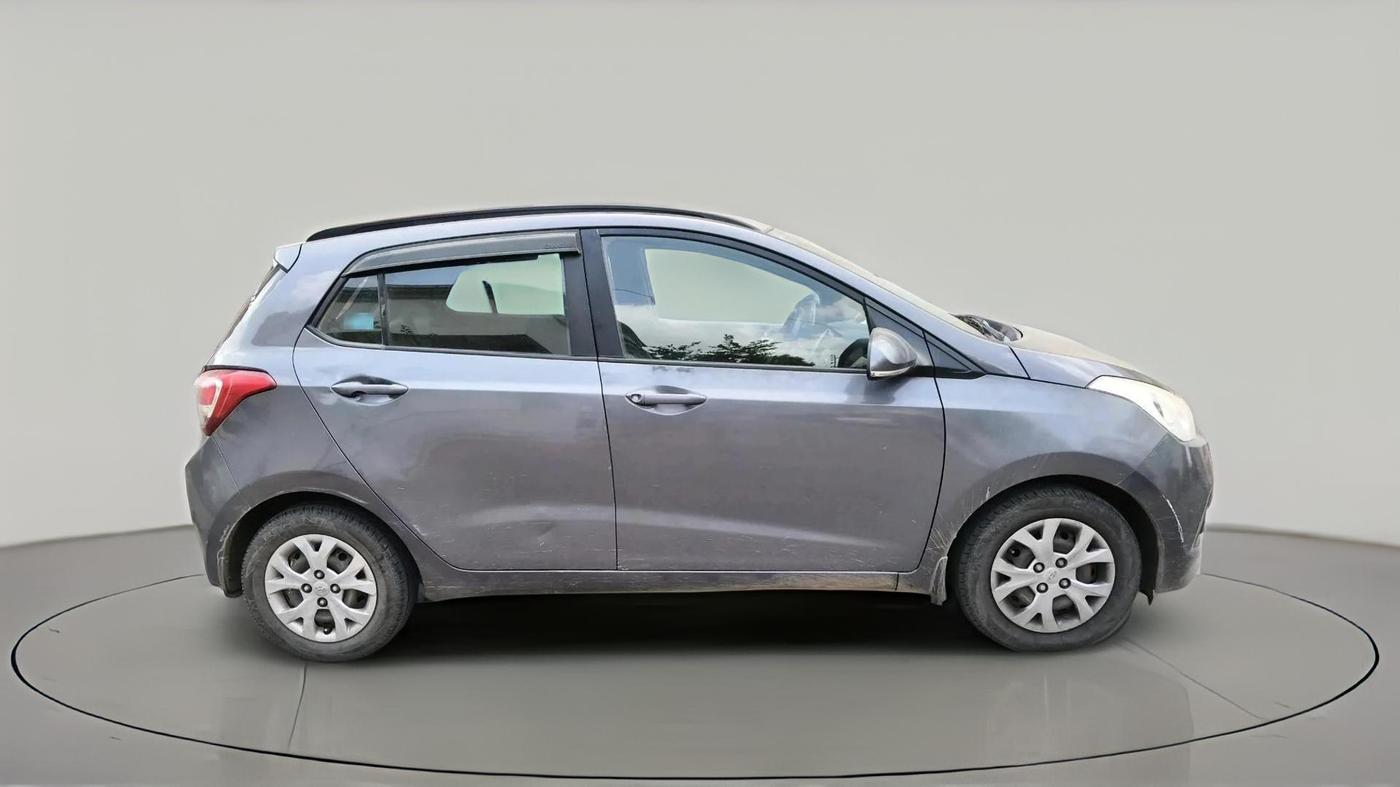 2016 Hyundai Grand i10 SPORTZ 1.2 KAPPA VTVT, CNG, Manual, 1,46,182 km, exterior