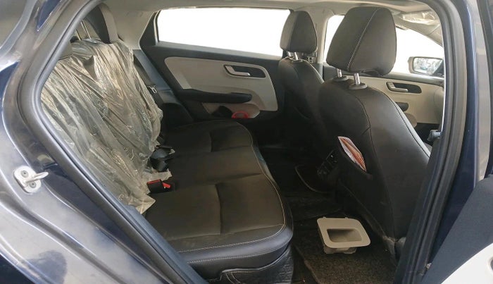 2024 Tata ALTROZ XZA PLUS (O) SUNROOF P , Petrol, Automatic, 9,876 km, interior