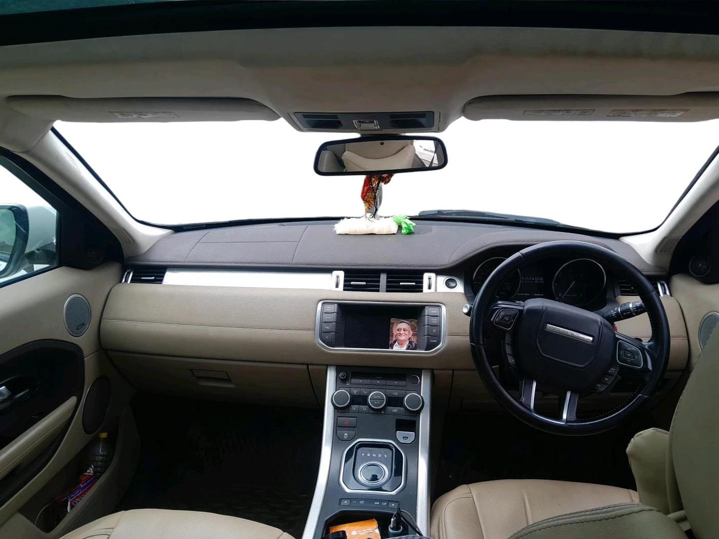 2012 Landrover Range Rover Evoque PURE SD4, Diesel, Automatic, 1,18,425 km, interior